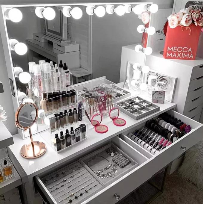 Moderno diseño de la mesa de maquillaje de roble con luminoso armario de espejos de la vanidad escritorio y almacenamiento 9