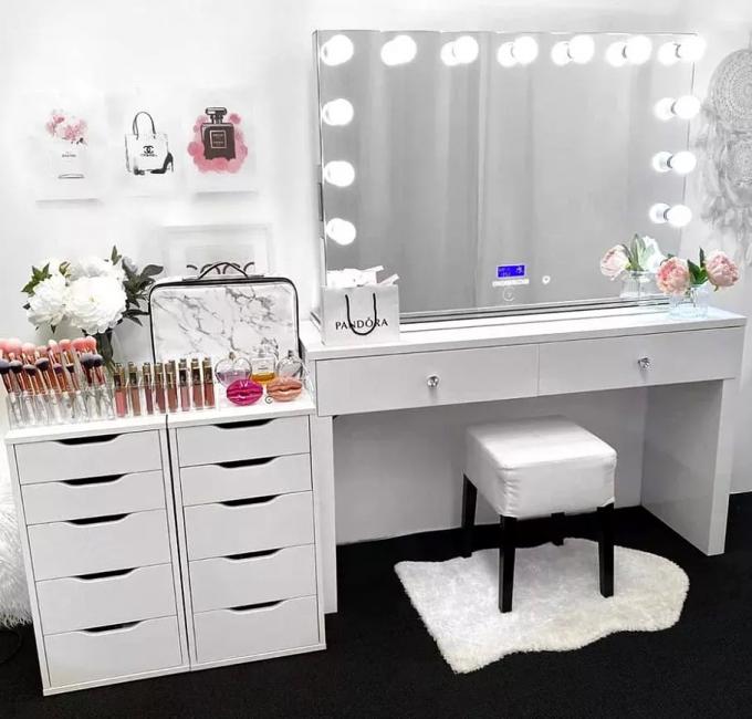 Moderno diseño de la mesa de maquillaje de roble con luminoso armario de espejos de la vanidad escritorio y almacenamiento 12