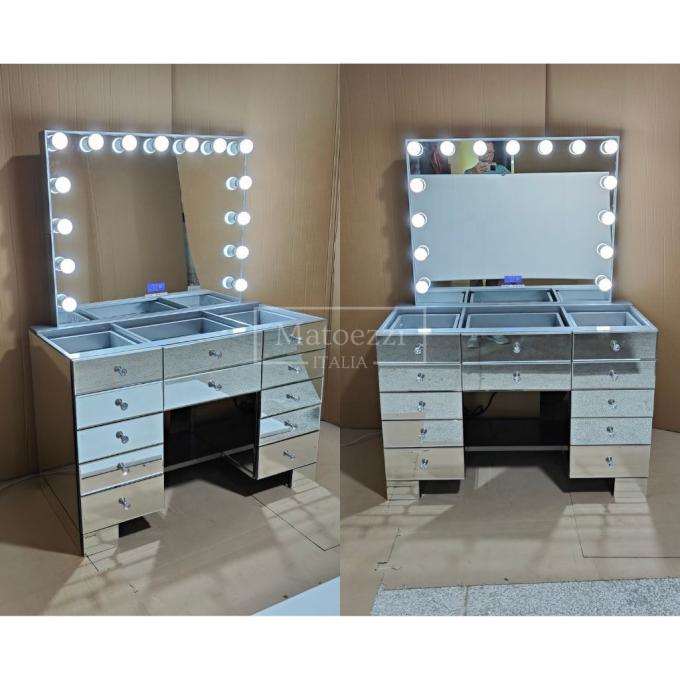 Tocador de maquillaje de madera con cajón y espejo en color de madera personalizado 5