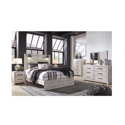 Muebles de dormitorio de madera y plataformas tapizadas