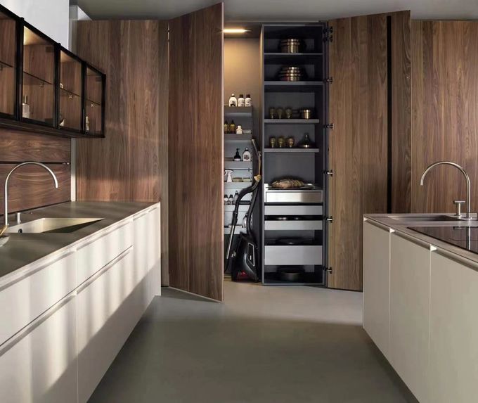 Cocinas personalizadas gabinetes de madera Alder Set de despensa para el hogar moderno 0